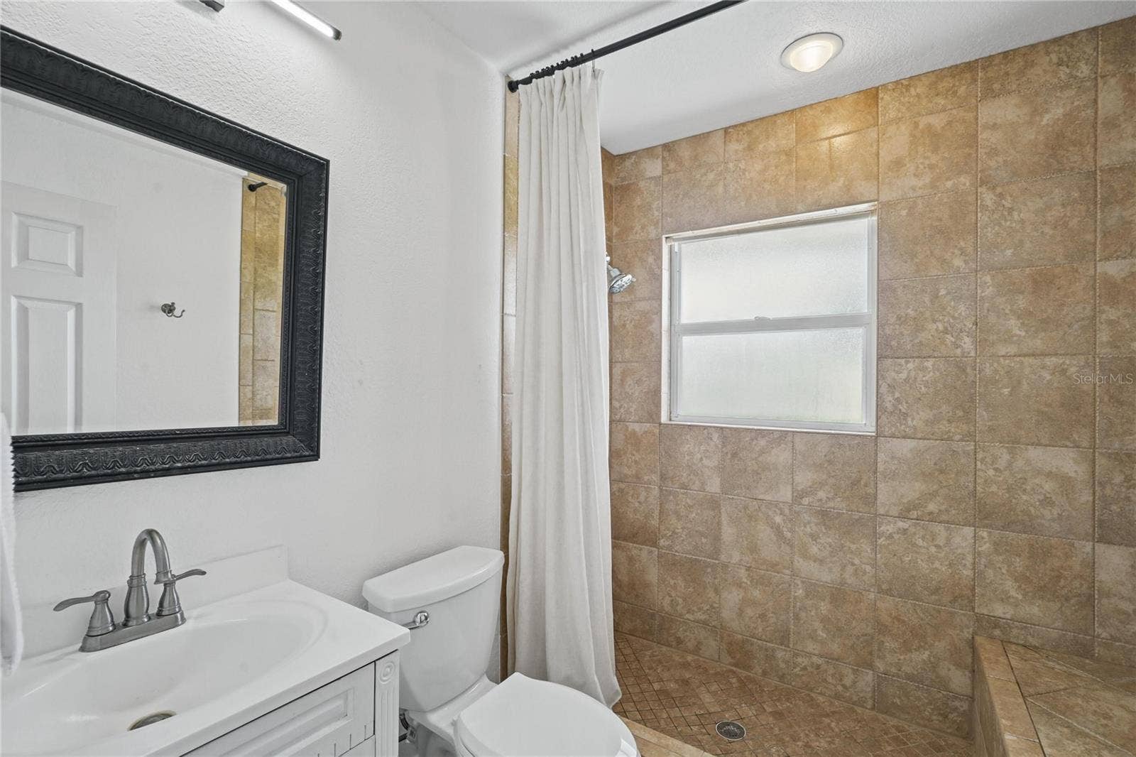 13833 DOMINICA DRIVE, Seminole, FL 33776 13833 DOMINICA DRIVE, Seminole, FL 33776
