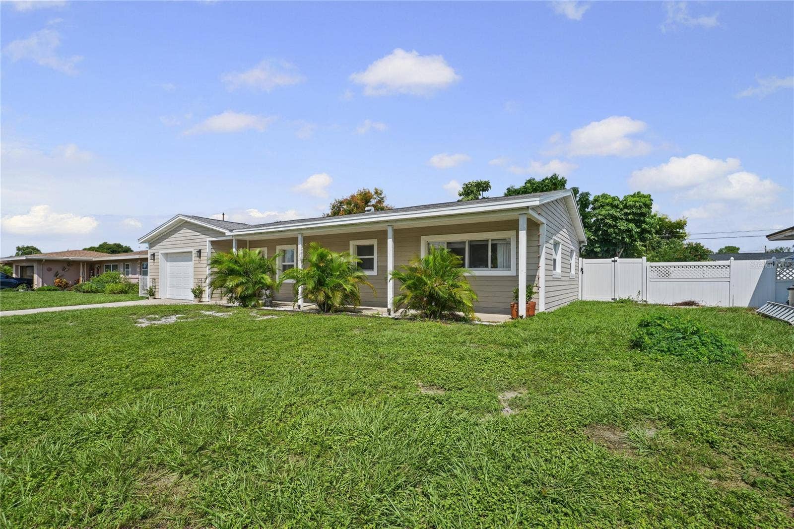 13833 DOMINICA DRIVE, Seminole, FL 33776 13833 DOMINICA DRIVE, Seminole, FL 33776