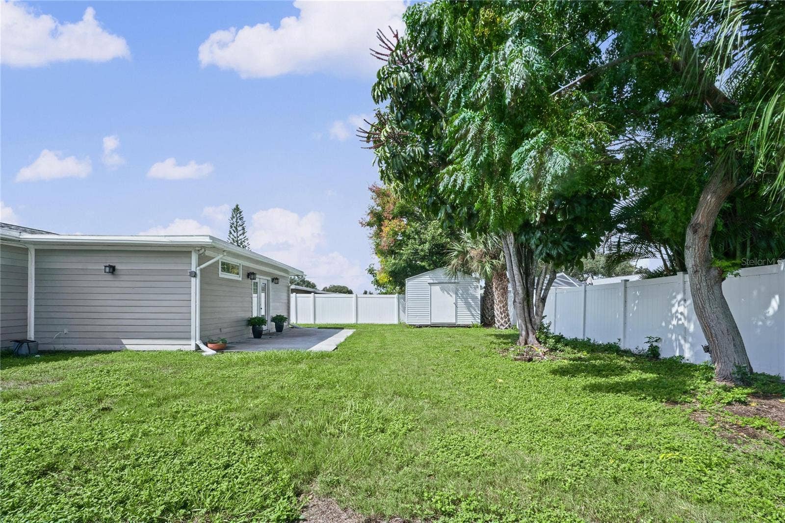 13833 DOMINICA DRIVE, Seminole, FL 33776 13833 DOMINICA DRIVE, Seminole, FL 33776