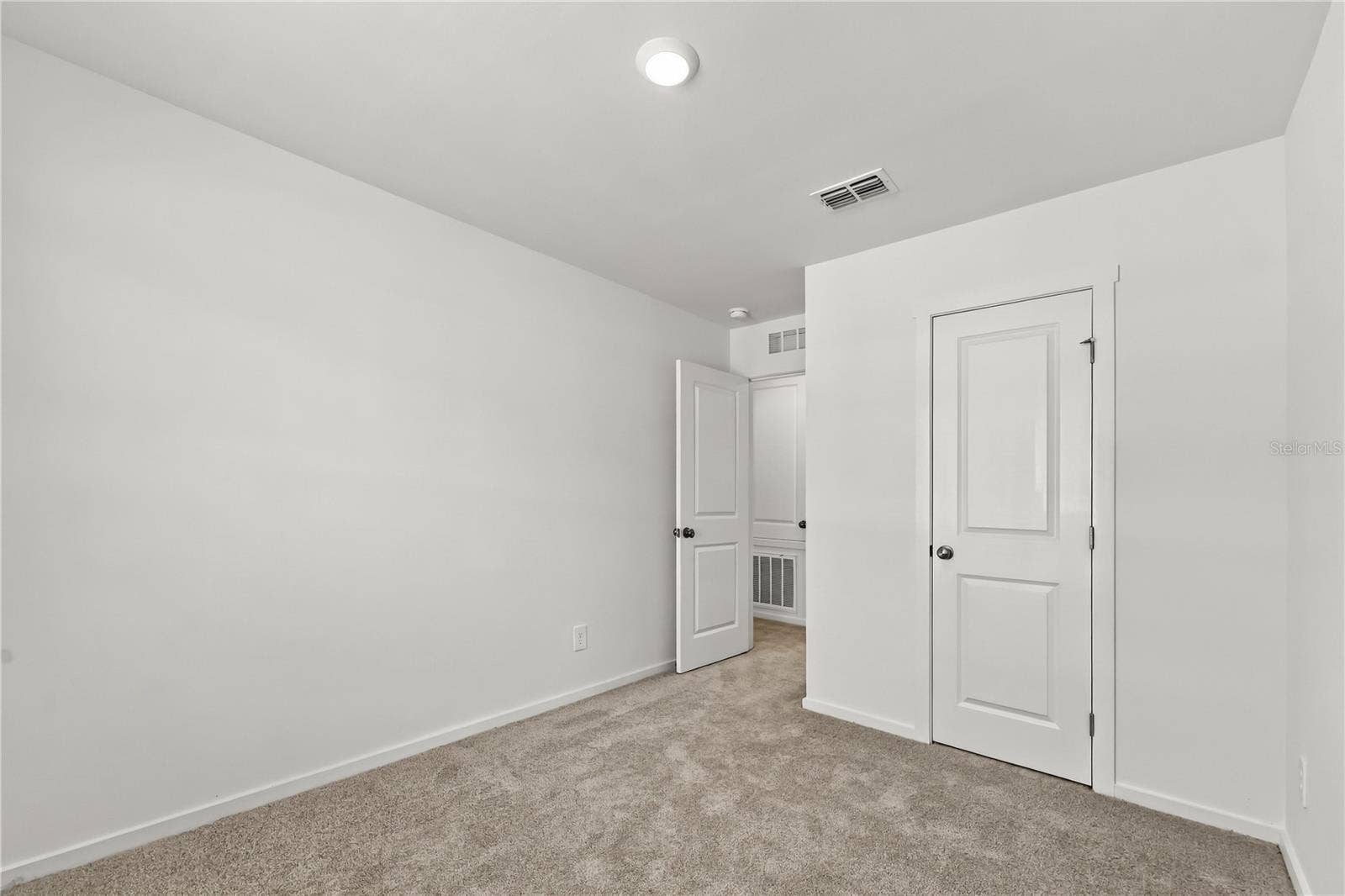 1048 TWINS STREET, Davenport, FL 33837
