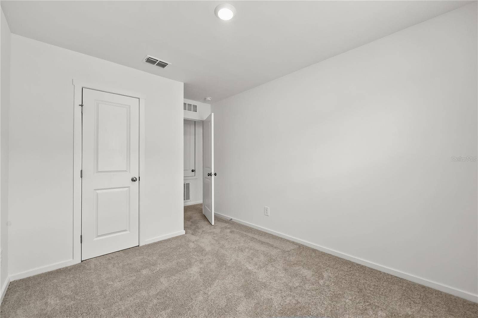 1048 TWINS STREET, Davenport, FL 33837
