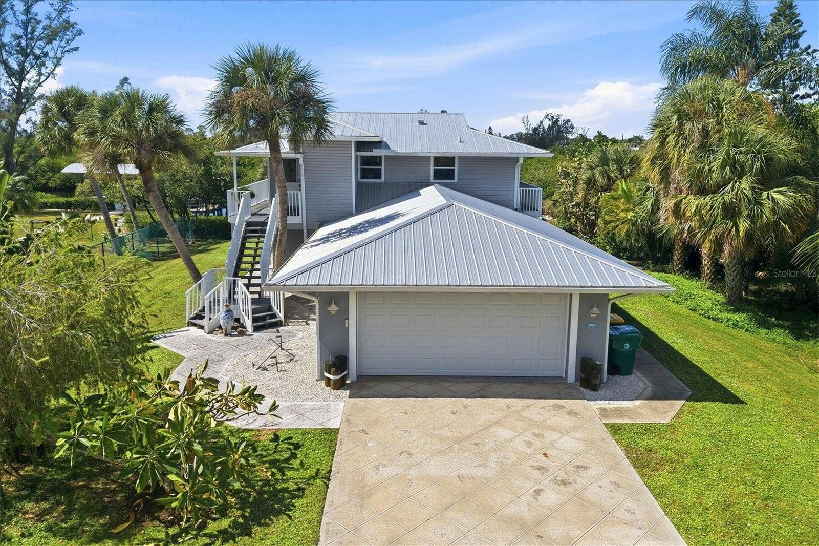 900 OXFORD DRIVE, Englewood, FL 34223