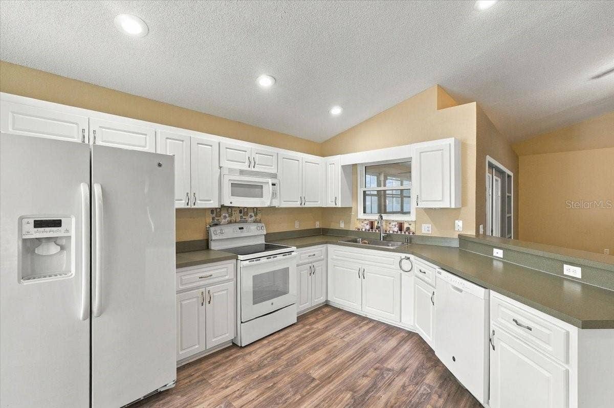 593 TERRANOVA CIRCLE, Winter Haven, FL 33884 593 TERRANOVA CIRCLE, Winter Haven, FL 33884