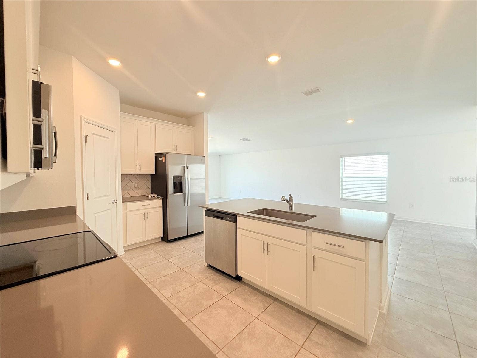 1945 HEART LAKE DRIVE, Groveland, FL 34736