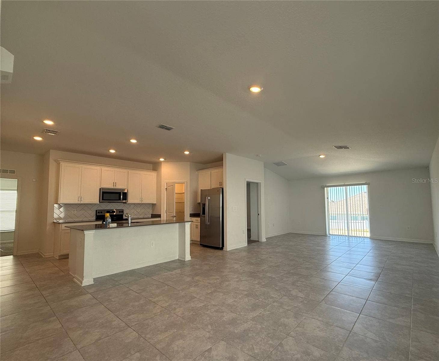 1945 HEART LAKE DRIVE, Groveland, FL 34736