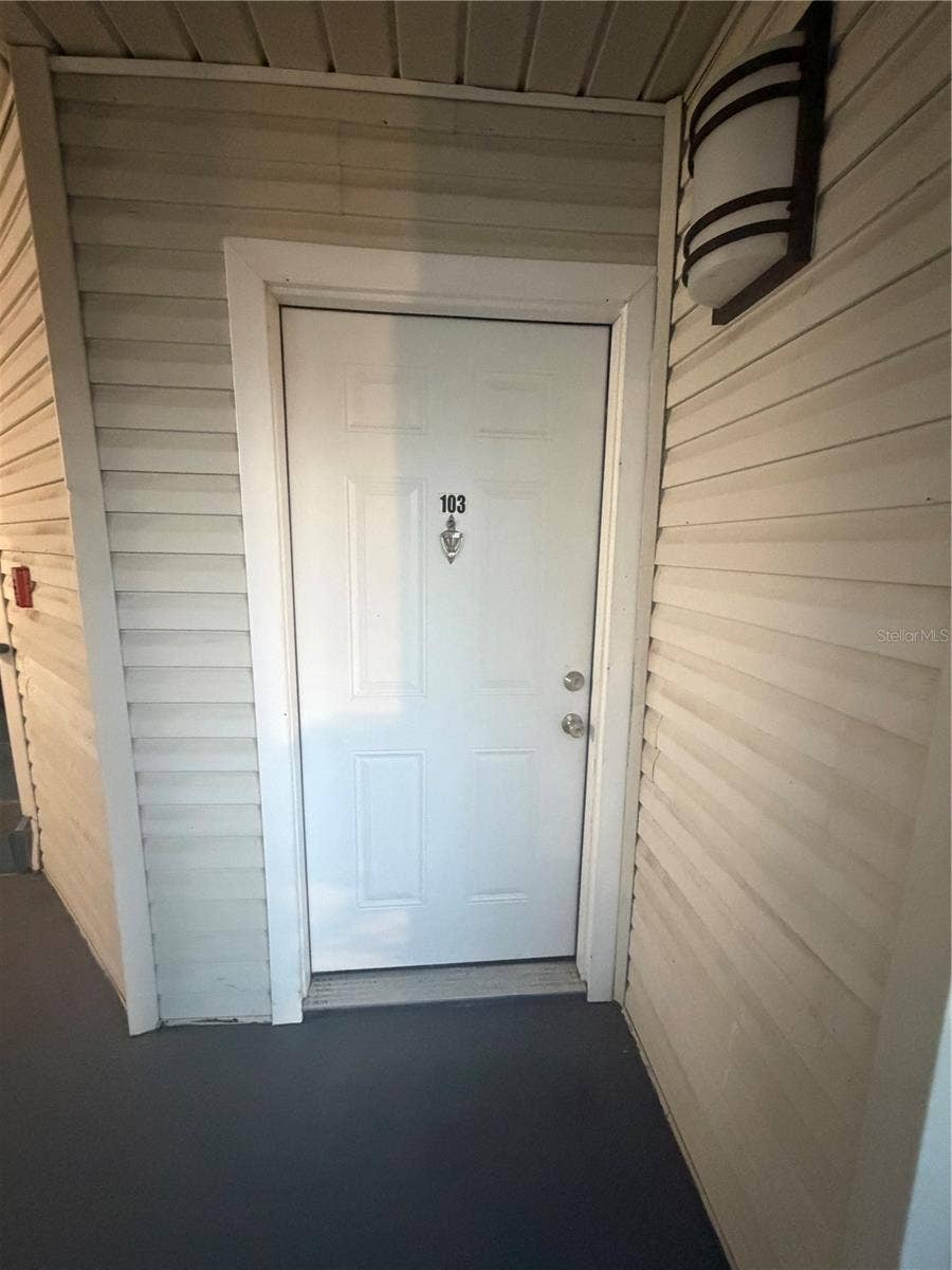 2556 WOODGATE BOULEVARD, #103, Orlando, FL 32822