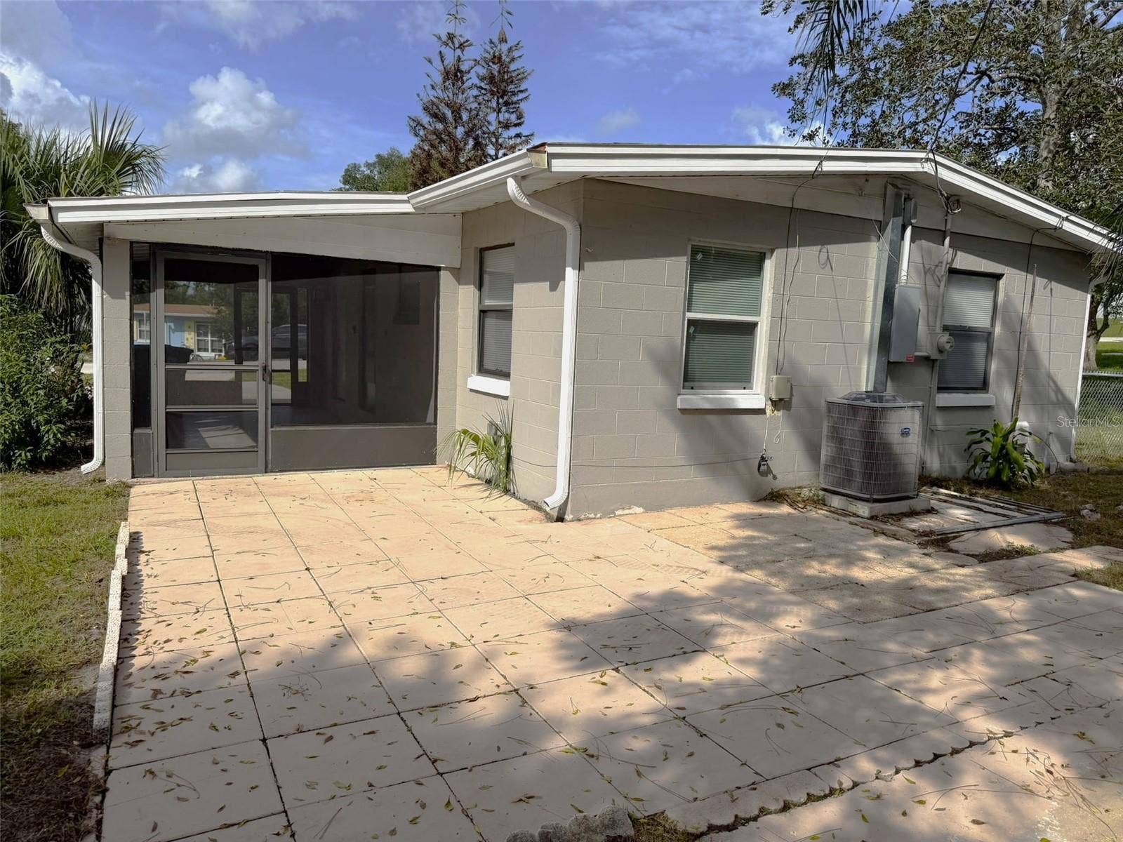681 N WELLINGTON DRIVE, Deltona, FL 32725 681 N WELLINGTON DRIVE, Deltona, FL 32725