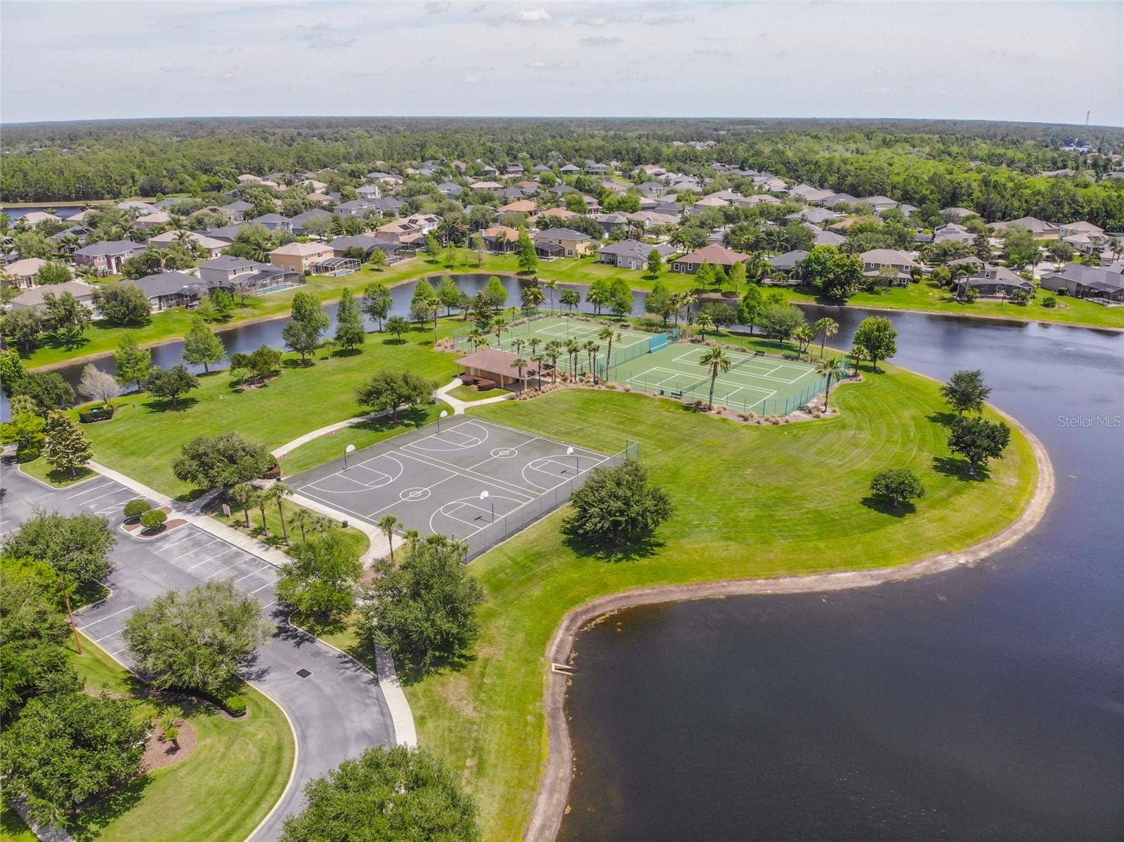 4360 BENDING BRANCH LN, Oviedo, FL 32766 4360 BENDING BRANCH LN, Oviedo, FL 32766