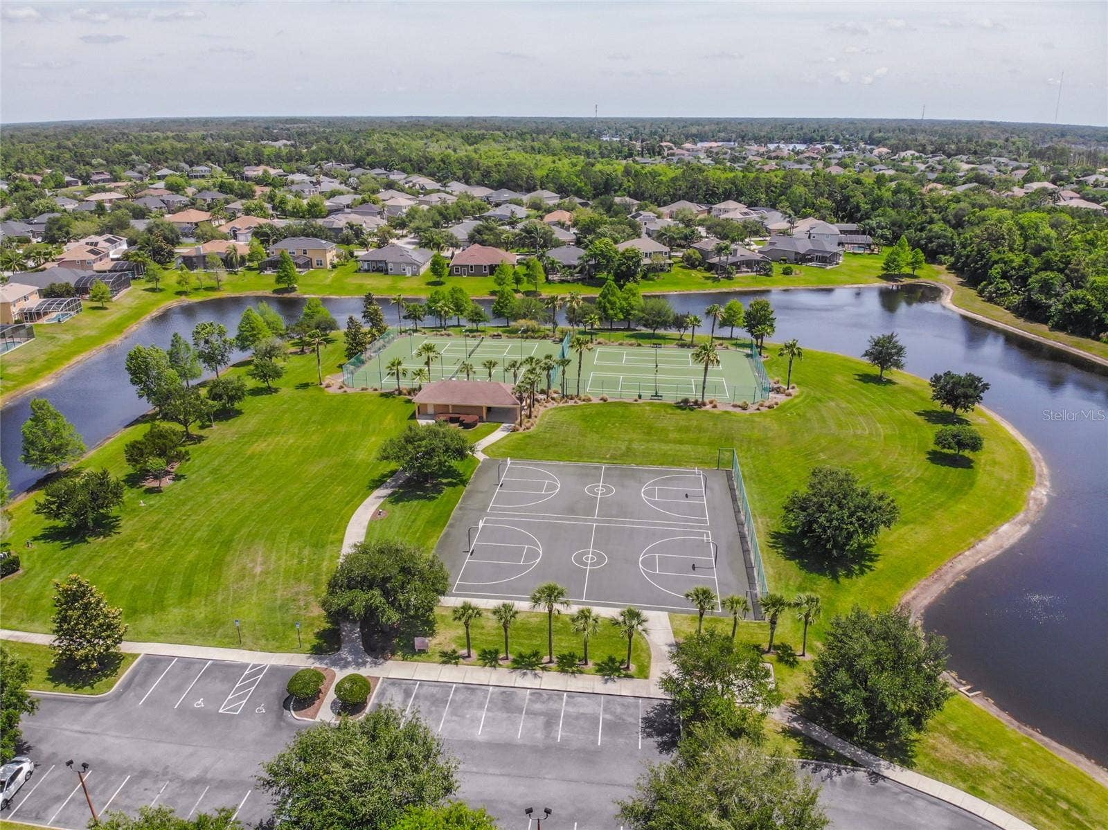 4360 BENDING BRANCH LN, Oviedo, FL 32766 4360 BENDING BRANCH LN, Oviedo, FL 32766