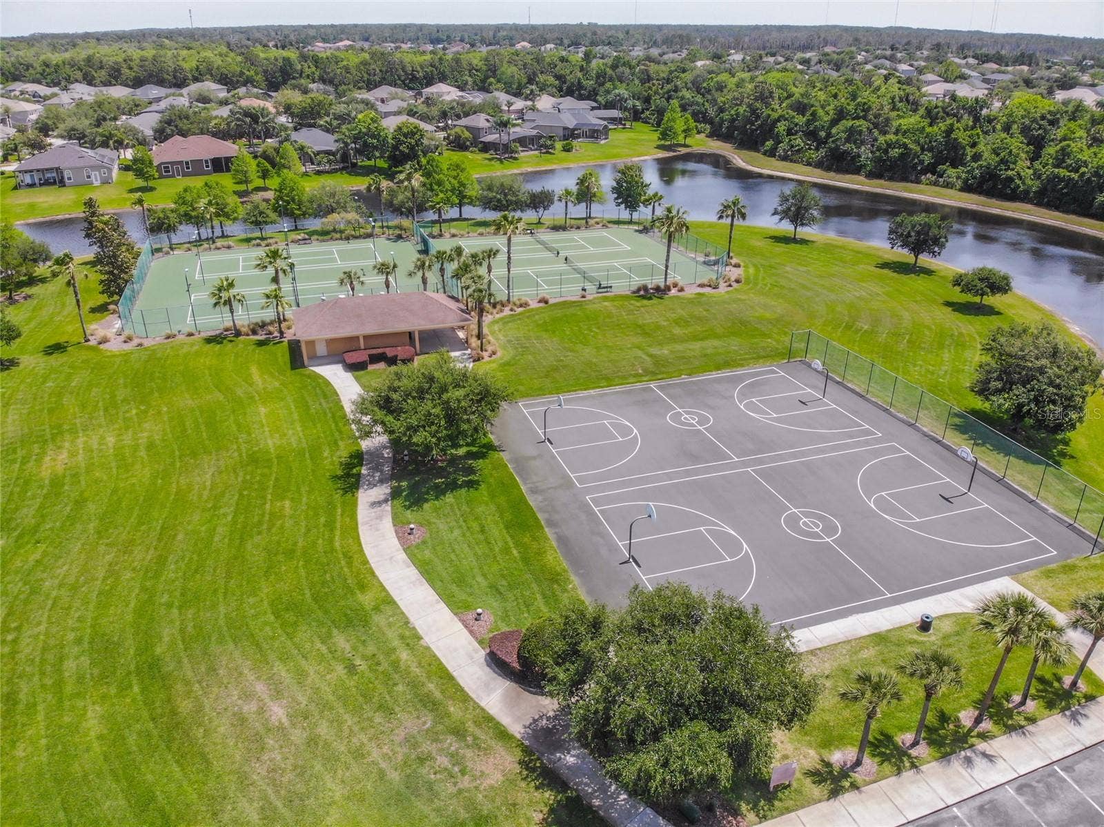 4360 BENDING BRANCH LN, Oviedo, FL 32766 4360 BENDING BRANCH LN, Oviedo, FL 32766