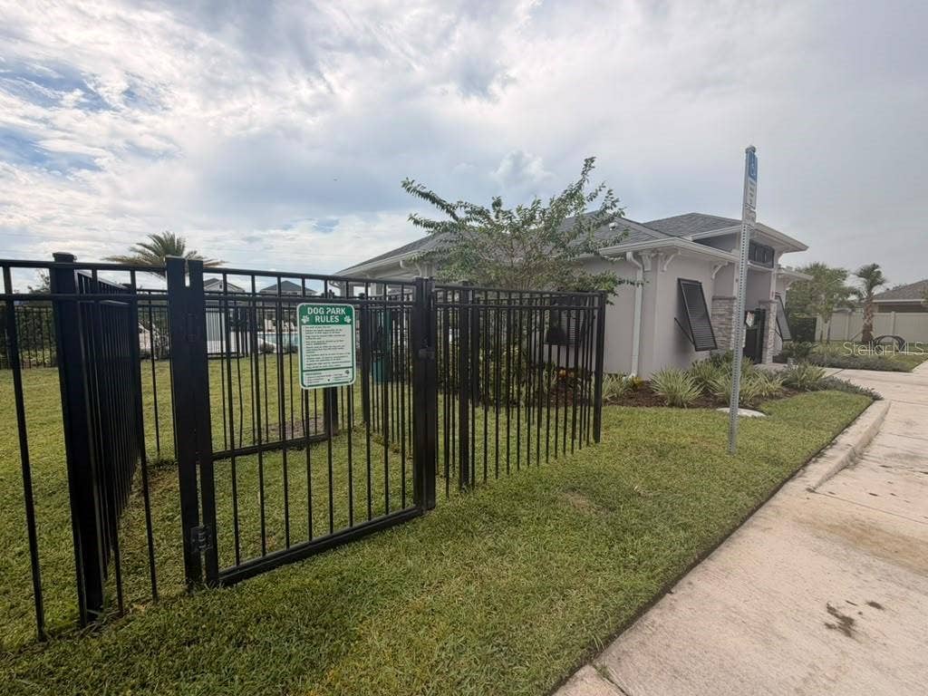 3614 BRIARLYNNE WAY, St Cloud, FL 34773 Dog park and amenity center
