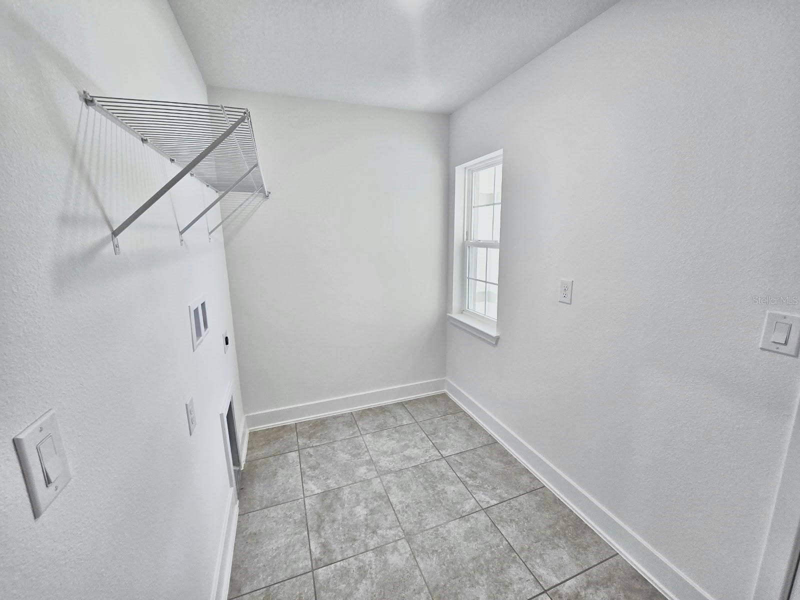 3614 BRIARLYNNE WAY, St Cloud, FL 34773 Laundry room