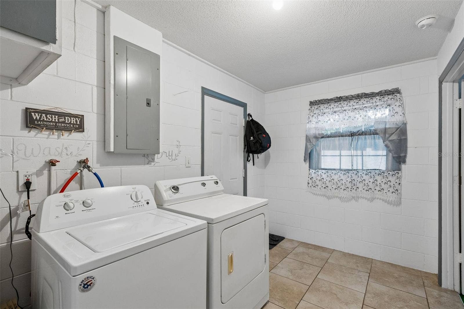 6337 LIDO COURT, Orlando, FL 32807