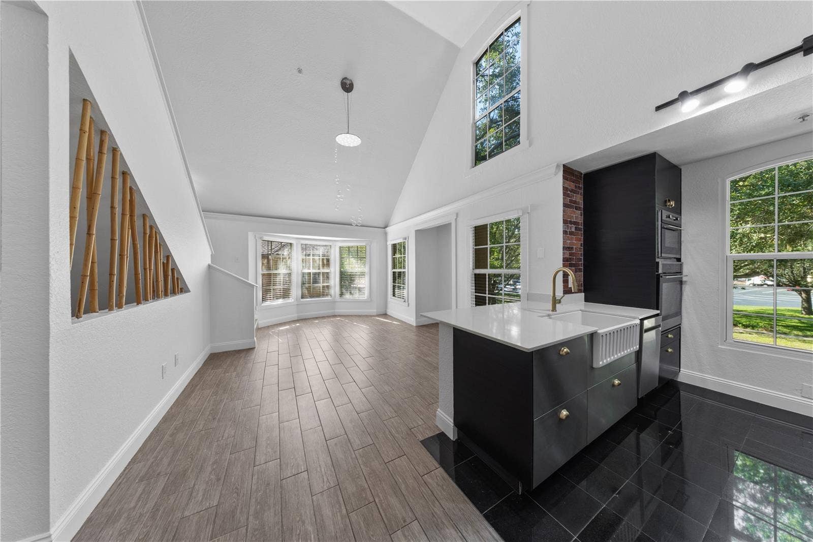 6352 RALEIGH STREET, #1412, Orlando, FL 32835 6352 RALEIGH STREET, #1412, Orlando, FL 32835