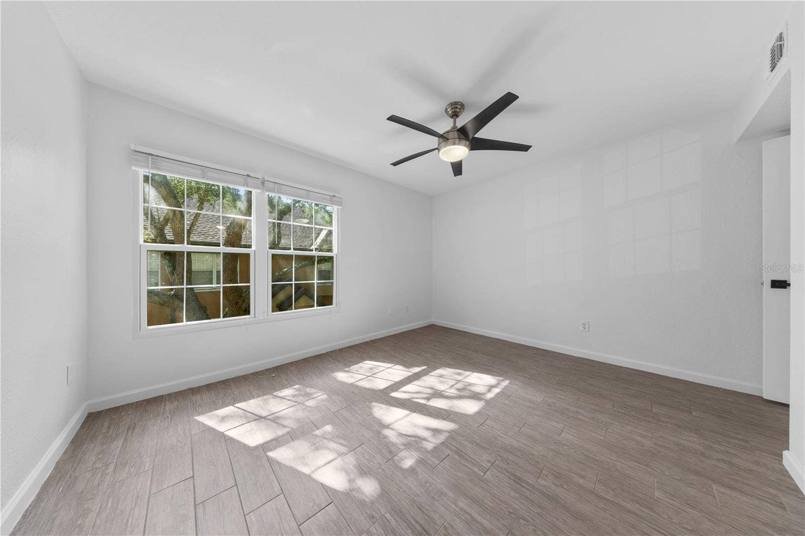 6352 RALEIGH STREET, #1412, Orlando, FL 32835 6352 RALEIGH STREET, #1412, Orlando, FL 32835