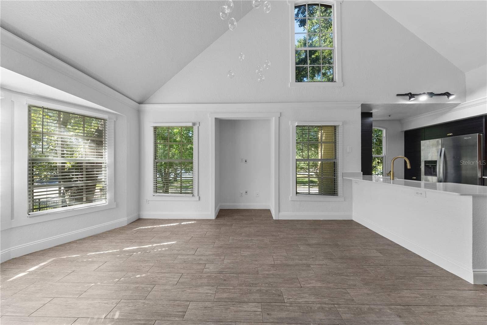 6352 RALEIGH STREET, #1412, Orlando, FL 32835 6352 RALEIGH STREET, #1412, Orlando, FL 32835