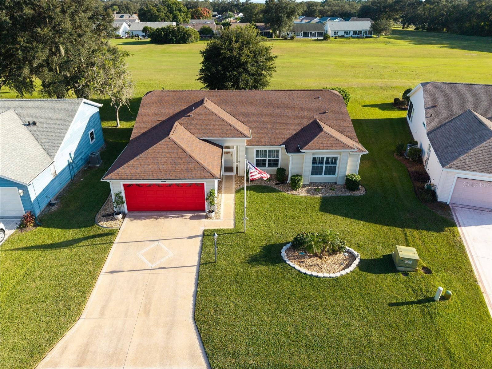 25233 LOST OAK CIRCLE, Leesburg, FL 34748