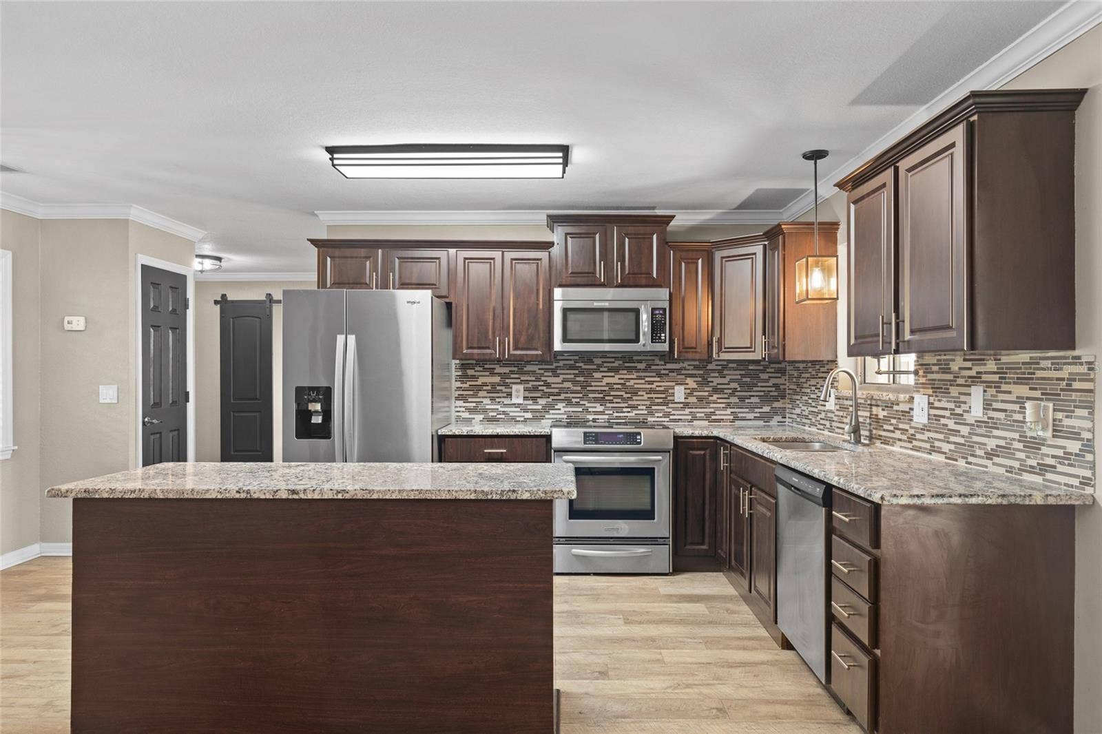 207 ROYAL OAKS CIRCLE, Longwood, FL 32779 207 ROYAL OAKS CIRCLE, Longwood, FL 32779