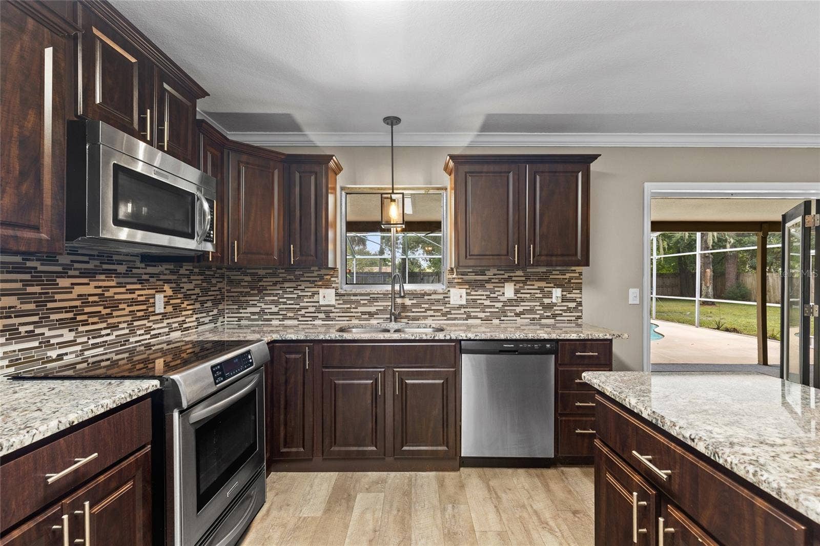 207 ROYAL OAKS CIRCLE, Longwood, FL 32779 207 ROYAL OAKS CIRCLE, Longwood, FL 32779