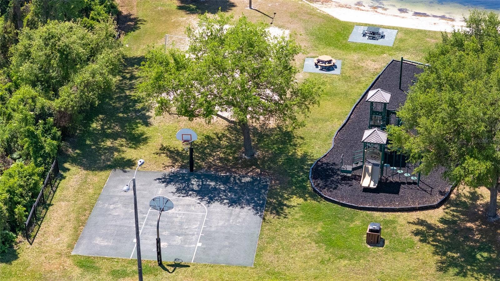 207 ROYAL OAKS CIRCLE, Longwood, FL 32779 207 ROYAL OAKS CIRCLE, Longwood, FL 32779