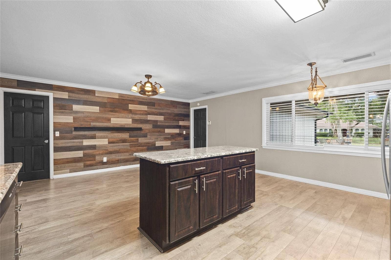 207 ROYAL OAKS CIRCLE, Longwood, FL 32779 207 ROYAL OAKS CIRCLE, Longwood, FL 32779