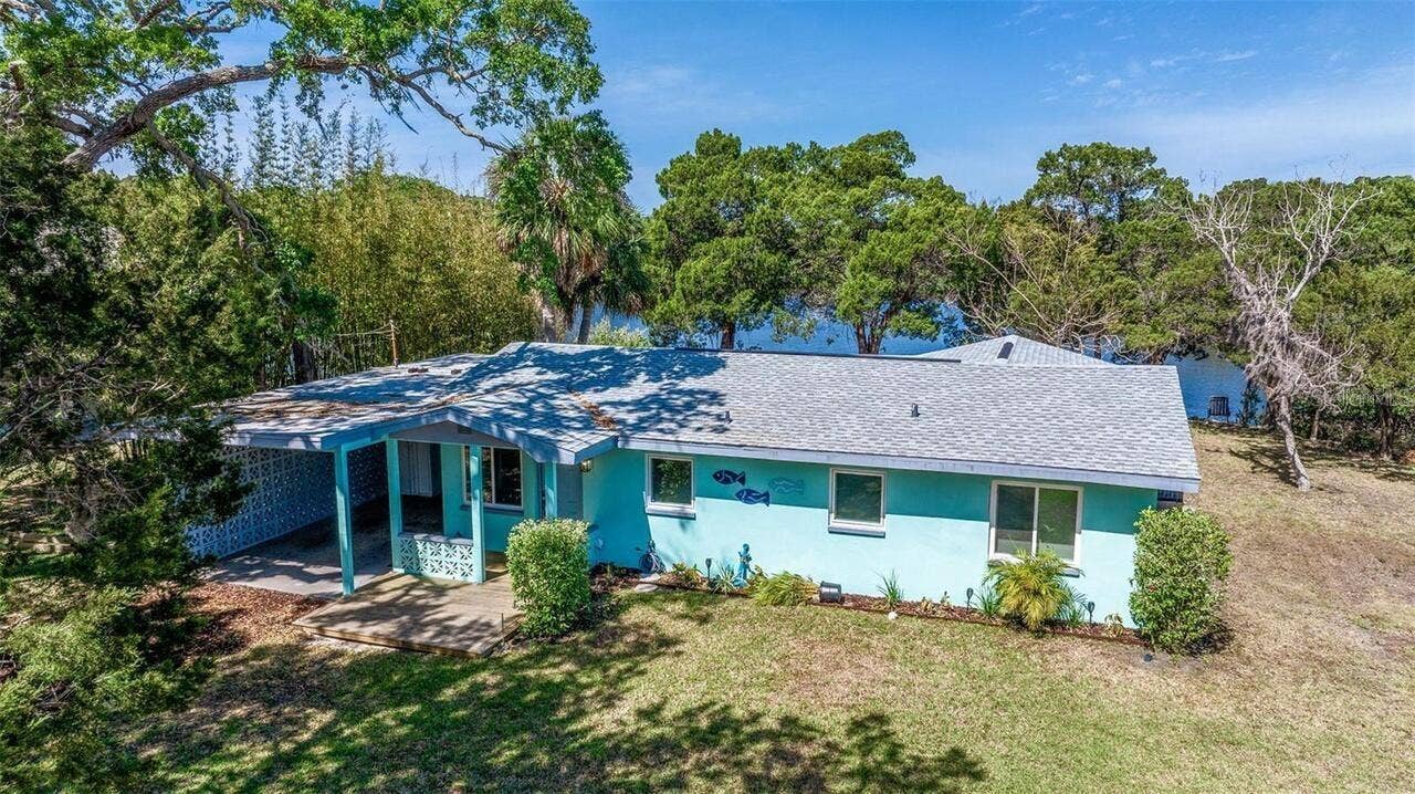 5275 MILLER BAYOU DRIVE, Port Richey, FL 34668 5275 MILLER BAYOU DRIVE, Port Richey, FL 34668