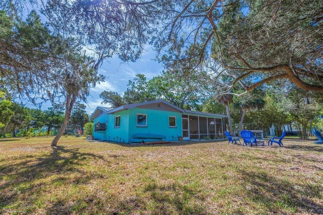 5275 MILLER BAYOU DRIVE, Port Richey, FL 34668 5275 MILLER BAYOU DRIVE, Port Richey, FL 34668