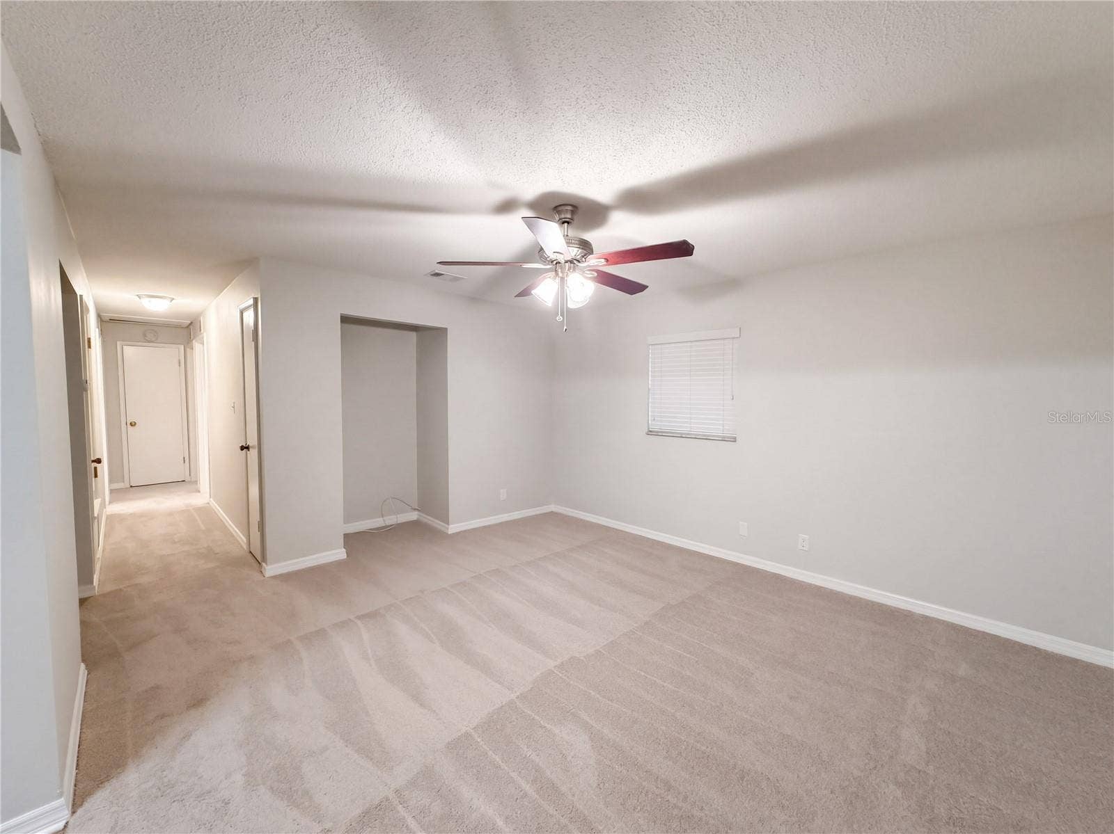 400 HOLLY STREET, South Daytona, FL 32119 400 HOLLY STREET, South Daytona, FL 32119