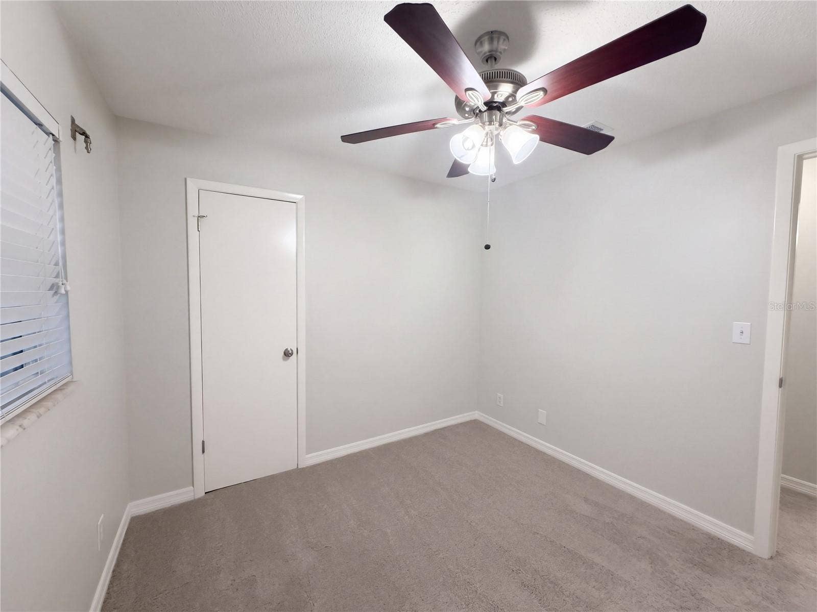 400 HOLLY STREET, South Daytona, FL 32119 400 HOLLY STREET, South Daytona, FL 32119