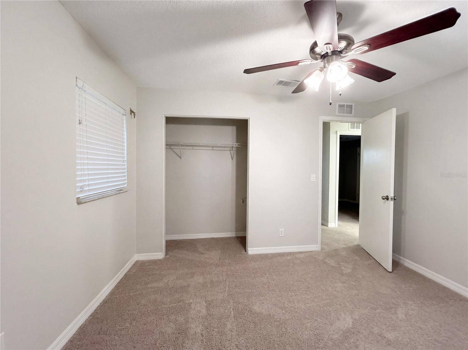 400 HOLLY STREET, South Daytona, FL 32119 400 HOLLY STREET, South Daytona, FL 32119