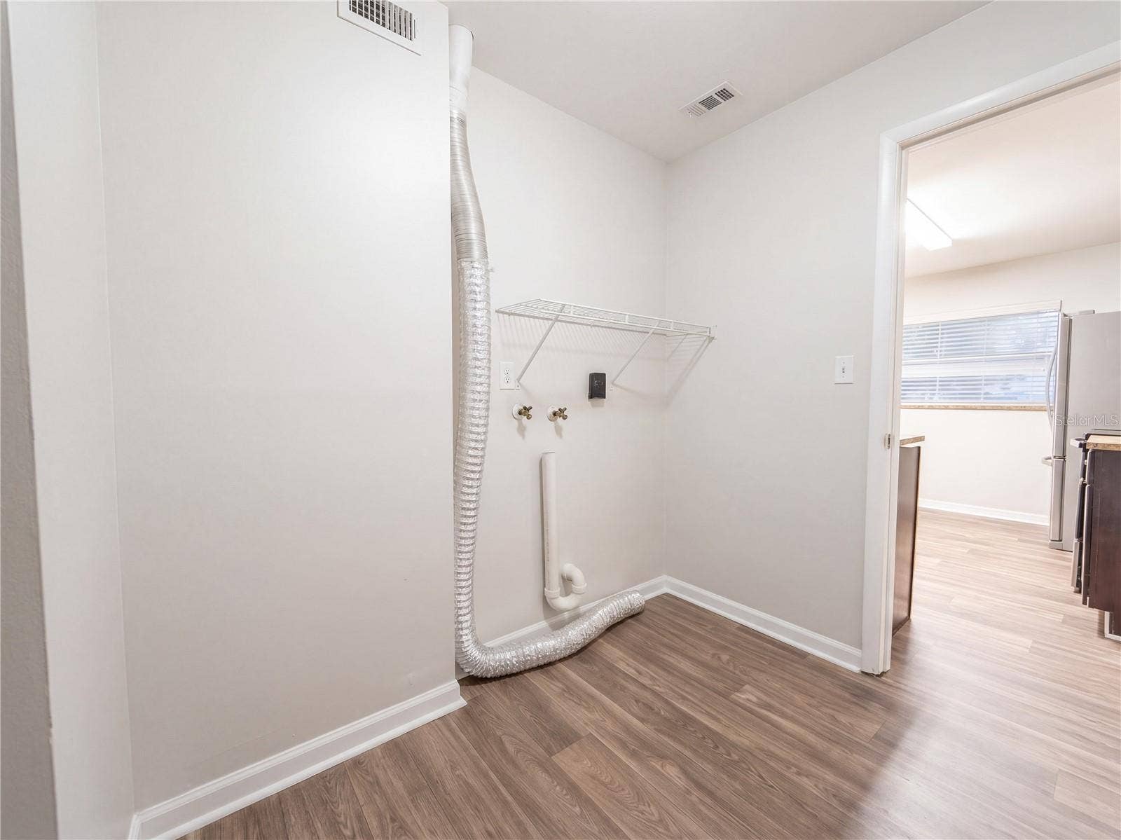 400 HOLLY STREET, South Daytona, FL 32119 400 HOLLY STREET, South Daytona, FL 32119