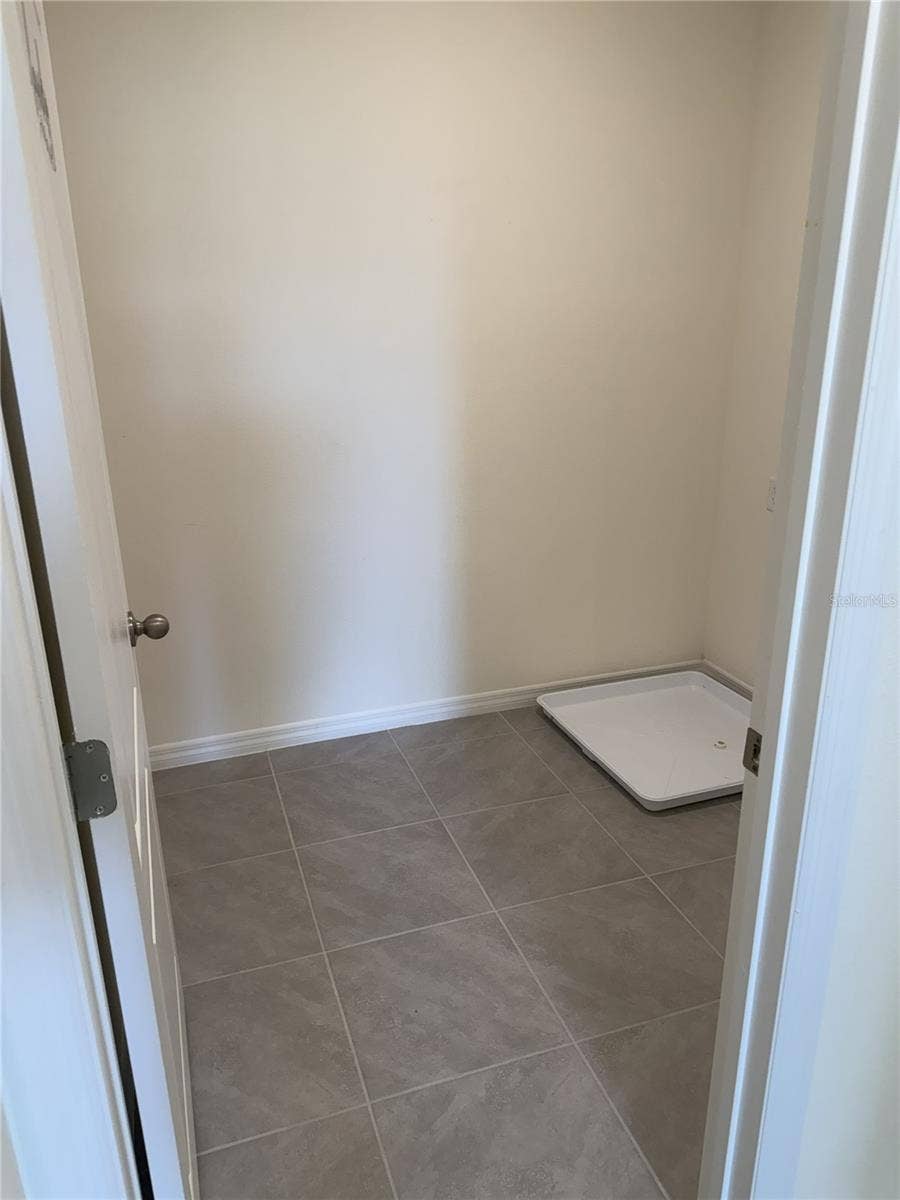 1071 CASCADE DRIVE, Davenport, FL 33837 1071 CASCADE DRIVE, Davenport, FL 33837