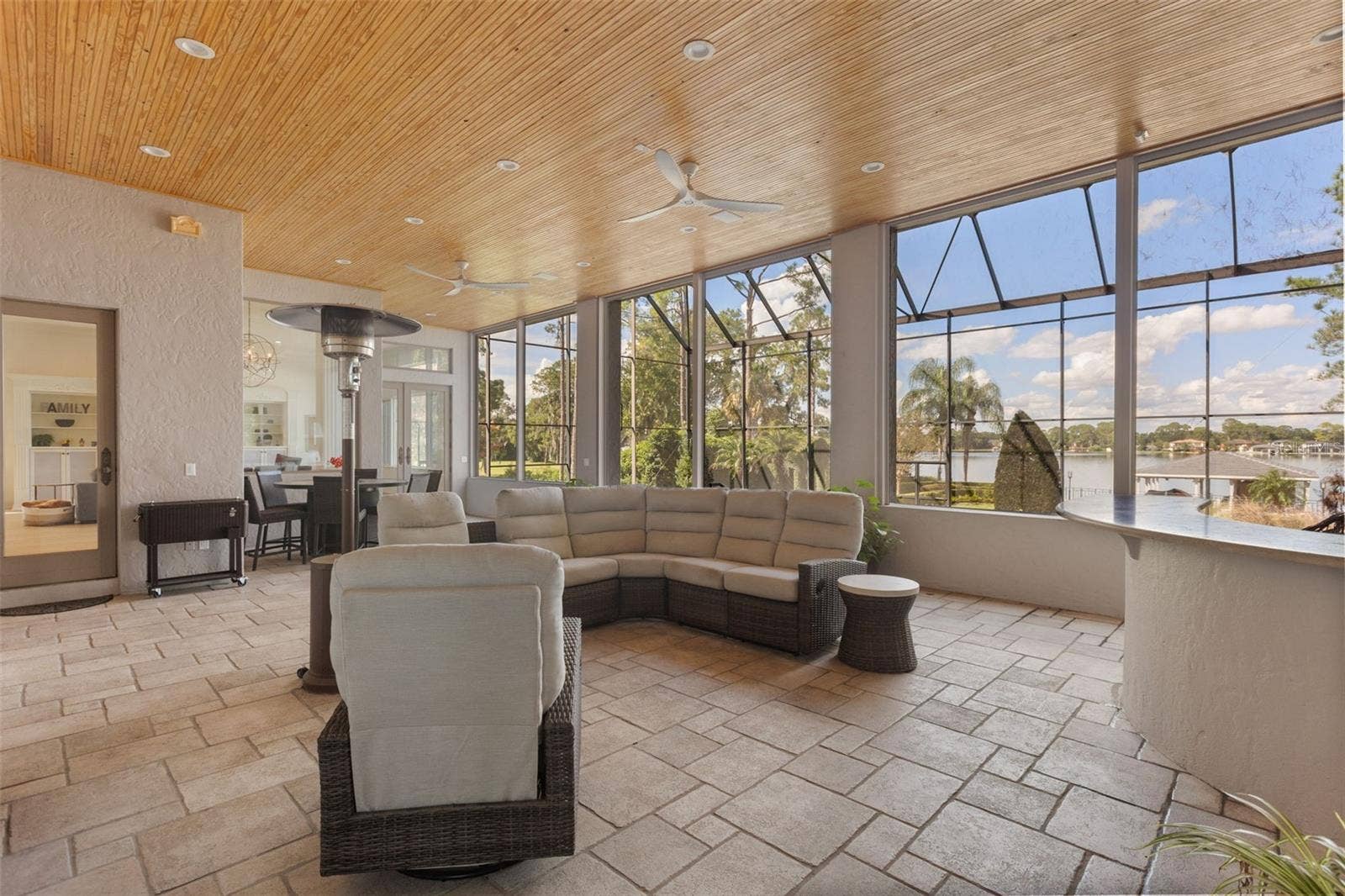 6091 LINNEAL BEACH DRIVE, Apopka, FL 32703 6091 LINNEAL BEACH DRIVE, Apopka, FL 32703