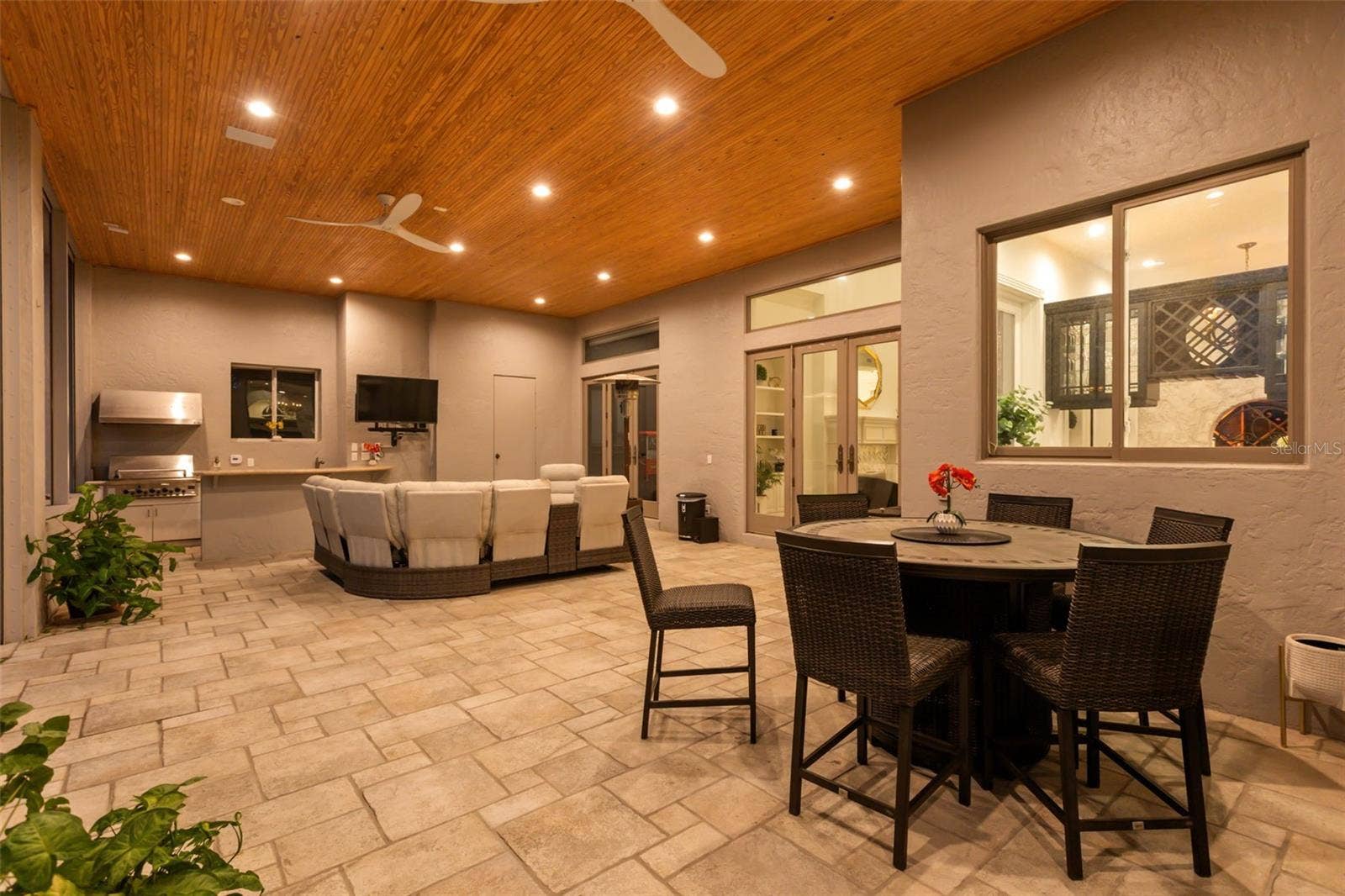 6091 LINNEAL BEACH DRIVE, Apopka, FL 32703 6091 LINNEAL BEACH DRIVE, Apopka, FL 32703