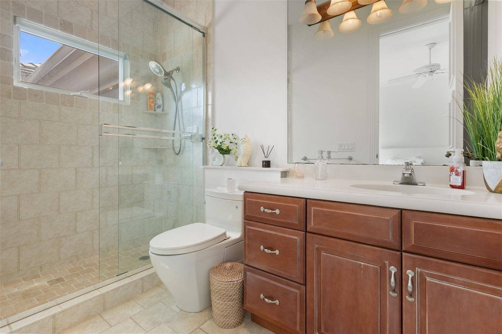 6091 LINNEAL BEACH DRIVE, Apopka, FL 32703 6091 LINNEAL BEACH DRIVE, Apopka, FL 32703