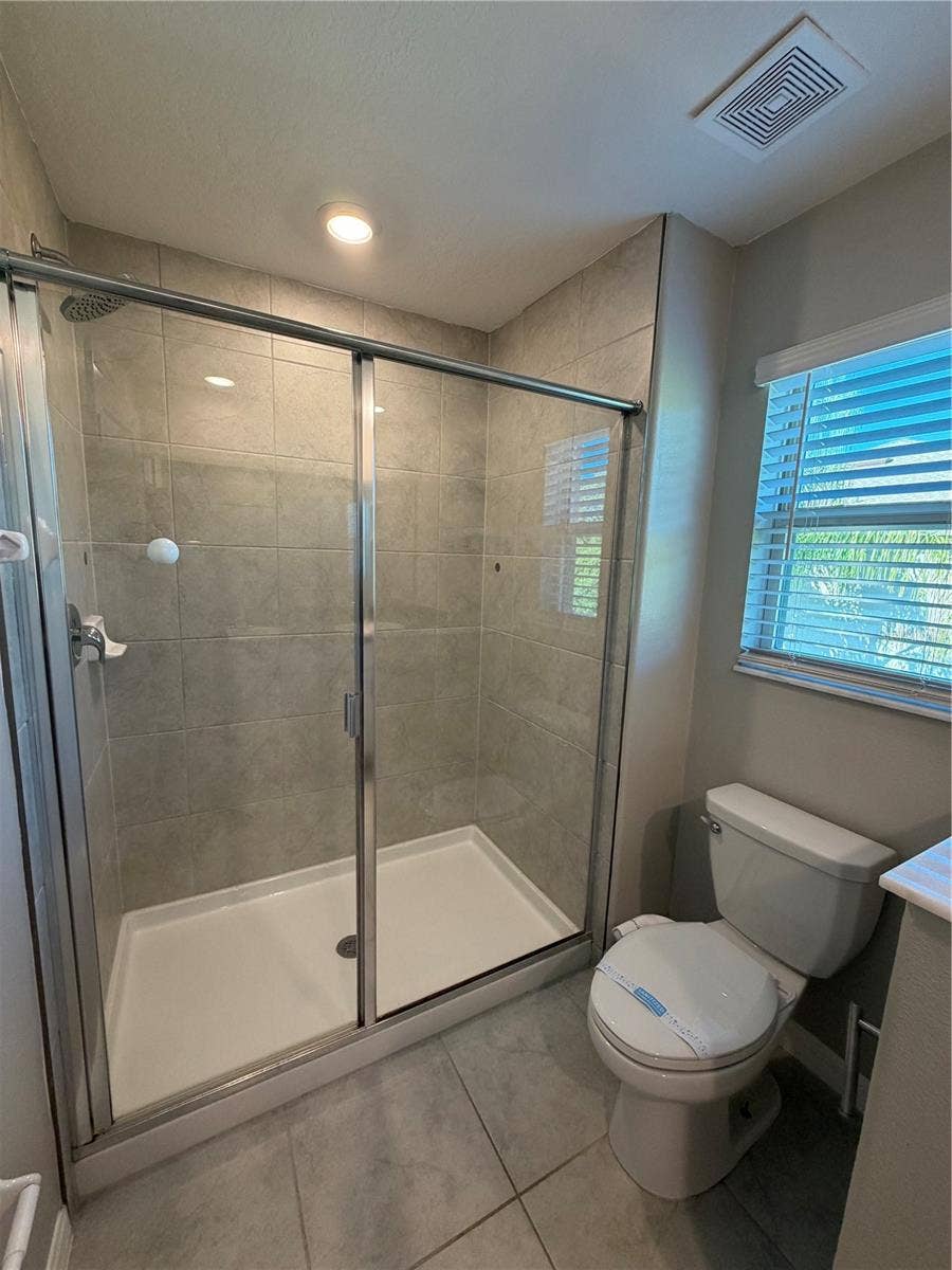 9650 PEMBROOKE PINES DRIVE, Sun City Center, FL 33573 9650 PEMBROOKE PINES DRIVE, Sun City Center, FL 33573