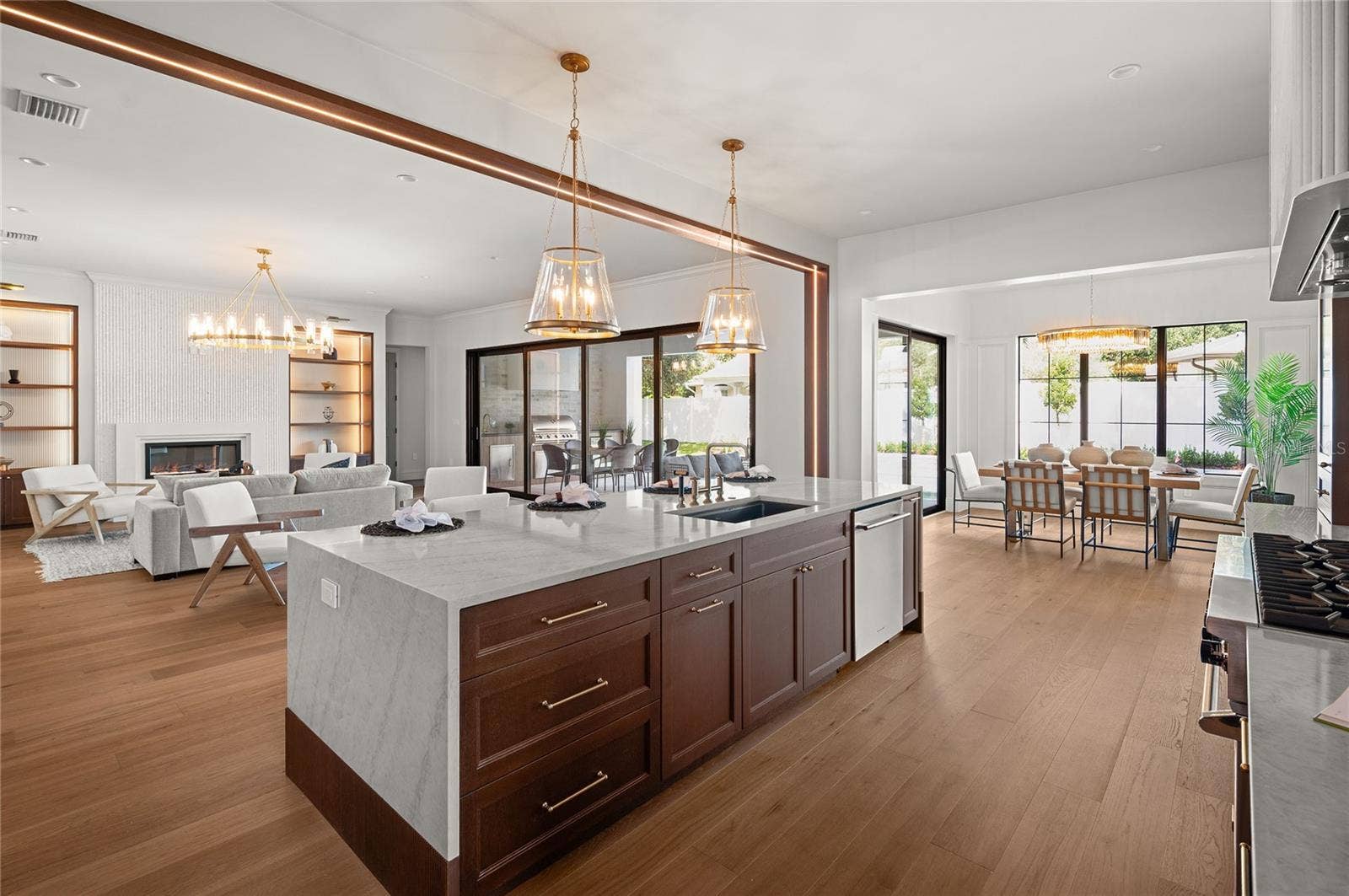 1825 WHITEHALL DRIVE, Winter Park, FL 32789