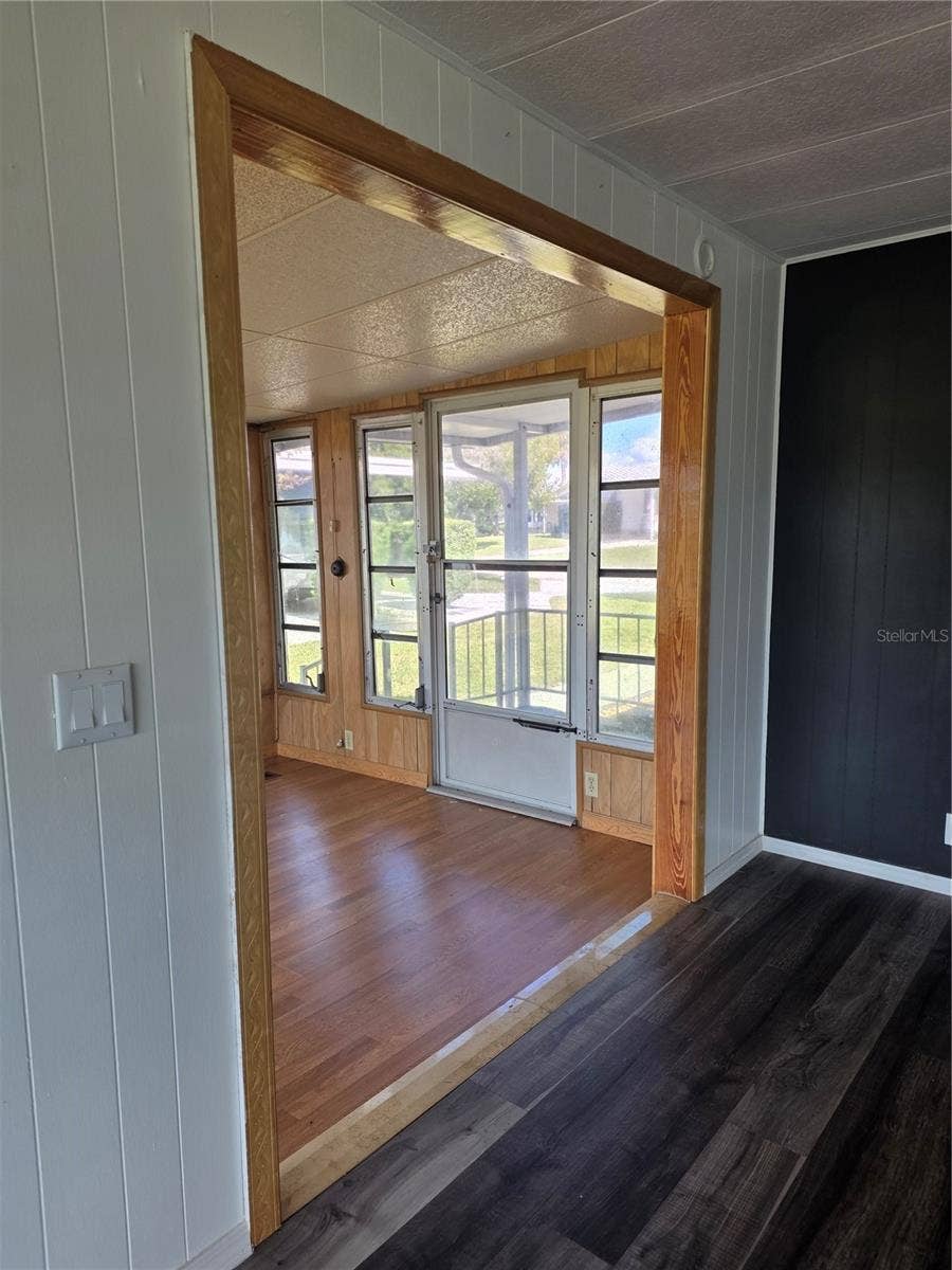 Double Entry into A/C Florida Room