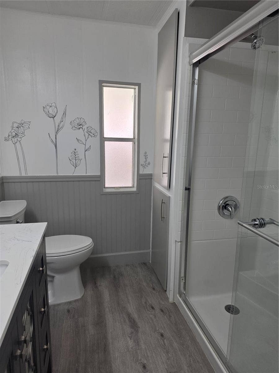 Guest Bath w/ Walk-In Shower