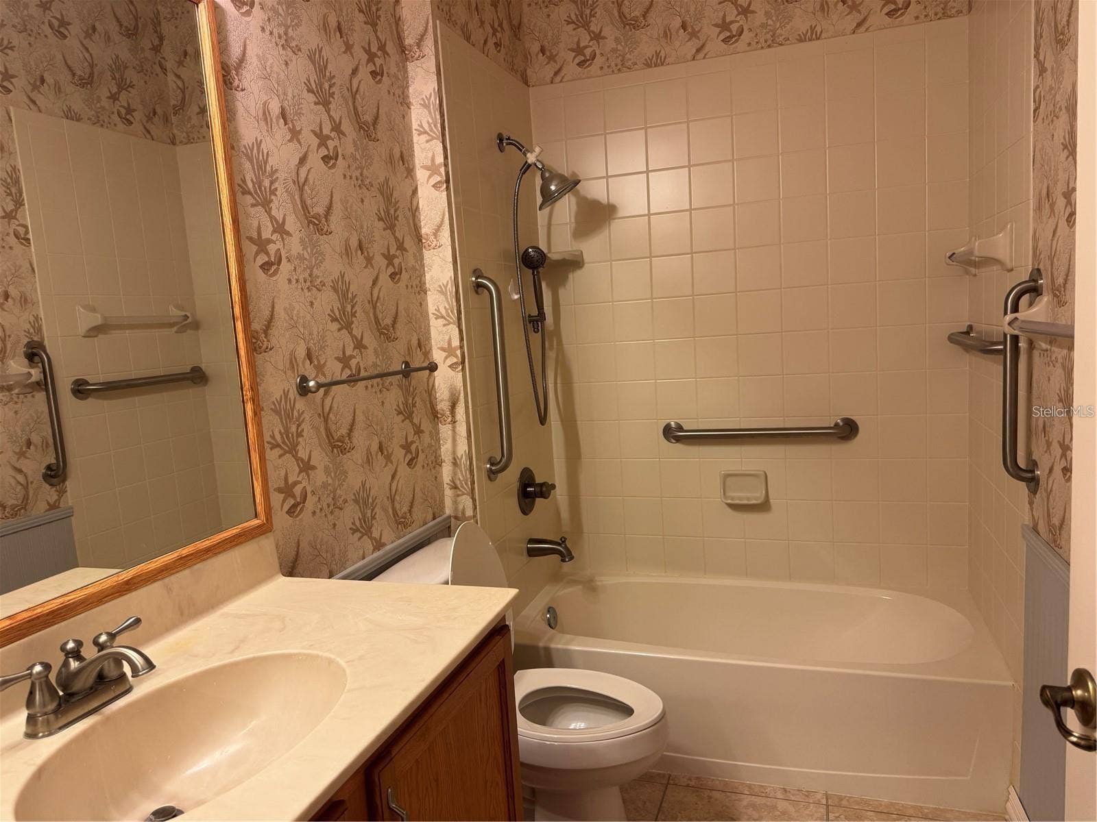 2470 SALZBURG LOOP, Winter Haven, FL 33884