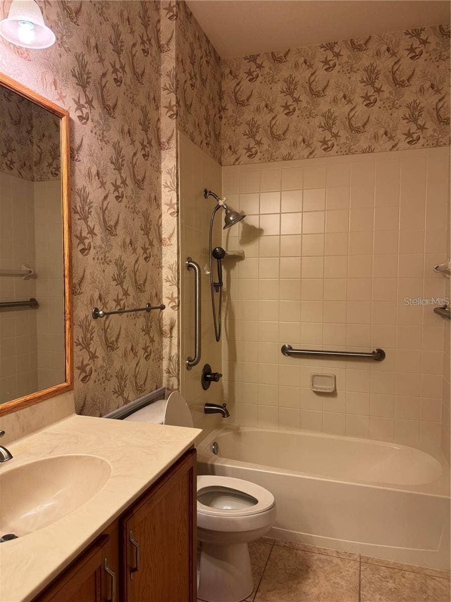 2470 SALZBURG LOOP, Winter Haven, FL 33884