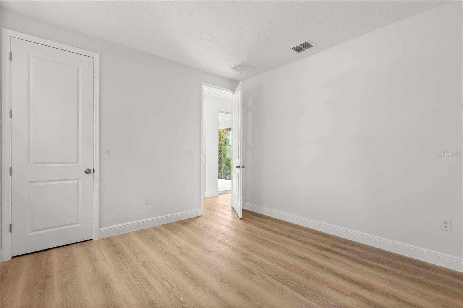 2315 MARLBORO STREET, Orlando, FL 32806 2315 MARLBORO STREET, Orlando, FL 32806