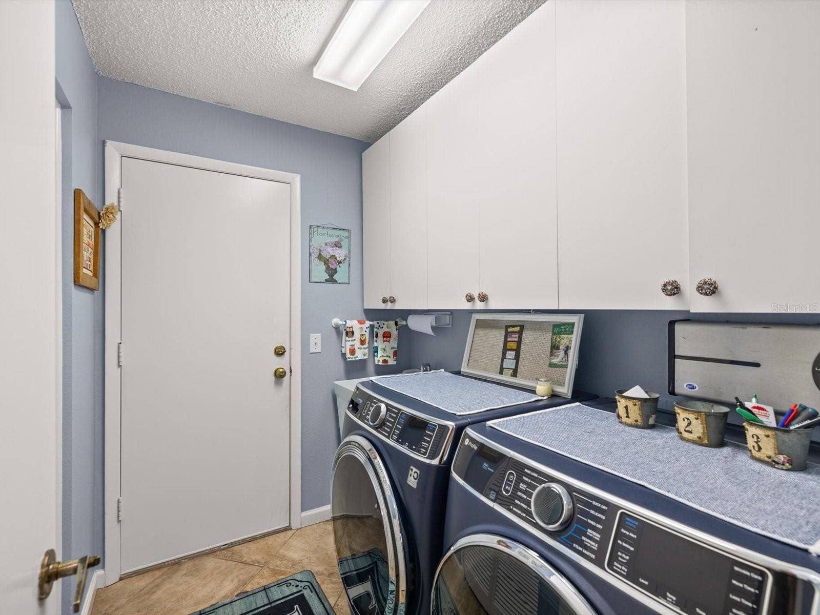 6016 COUNTRY RIDGE LANE, New Port Richey, FL 34655 6016 COUNTRY RIDGE LANE, New Port Richey, FL 34655
