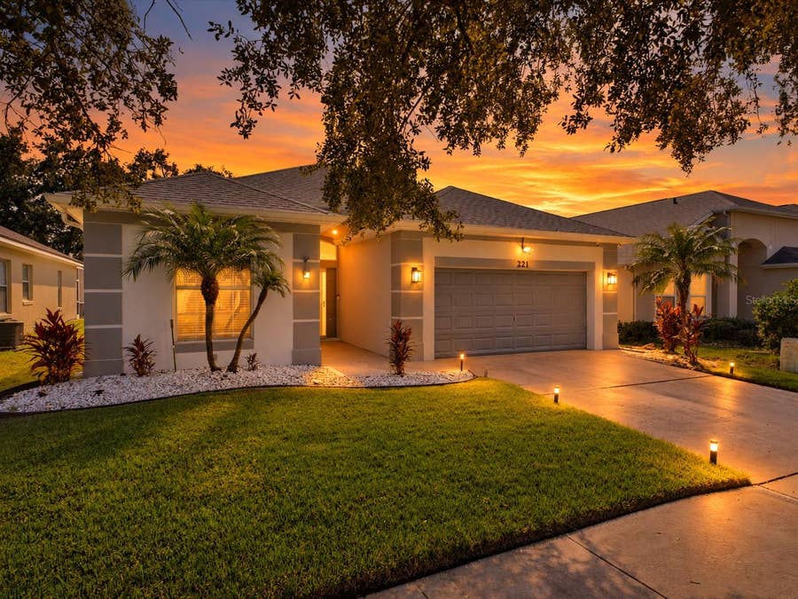 Property photo for 221 WESTMORELAND CIRCLE, Kissimmee, FL