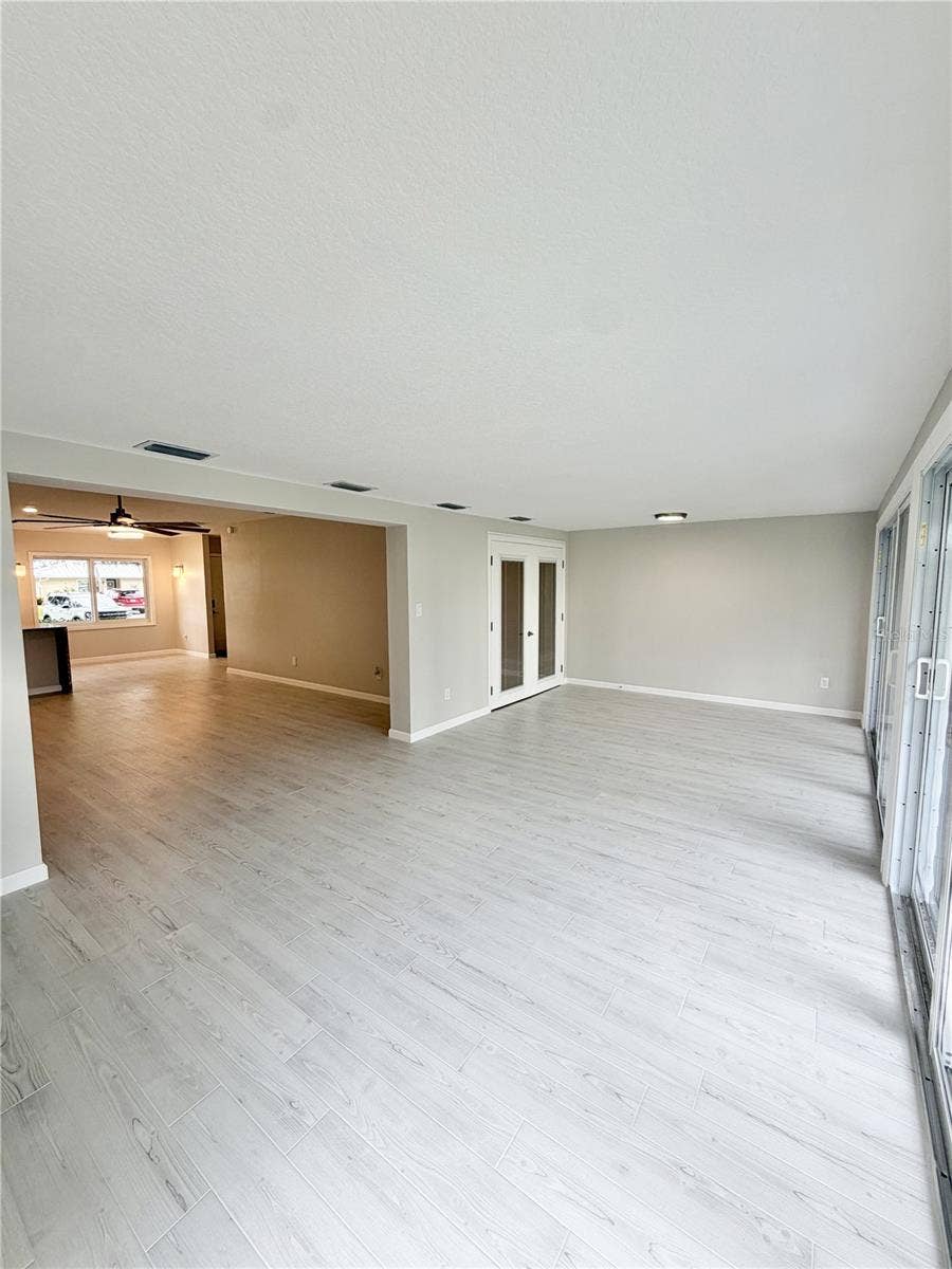 11481 W BAYSHORE DRIVE, #105, Crystal River, FL 34429
