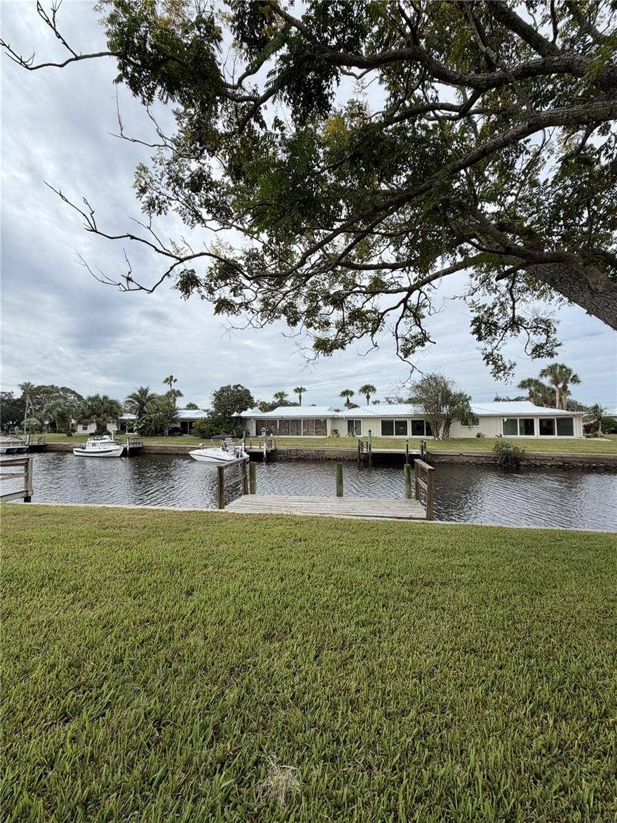 11481 W BAYSHORE DRIVE, #105, Crystal River, FL 34429