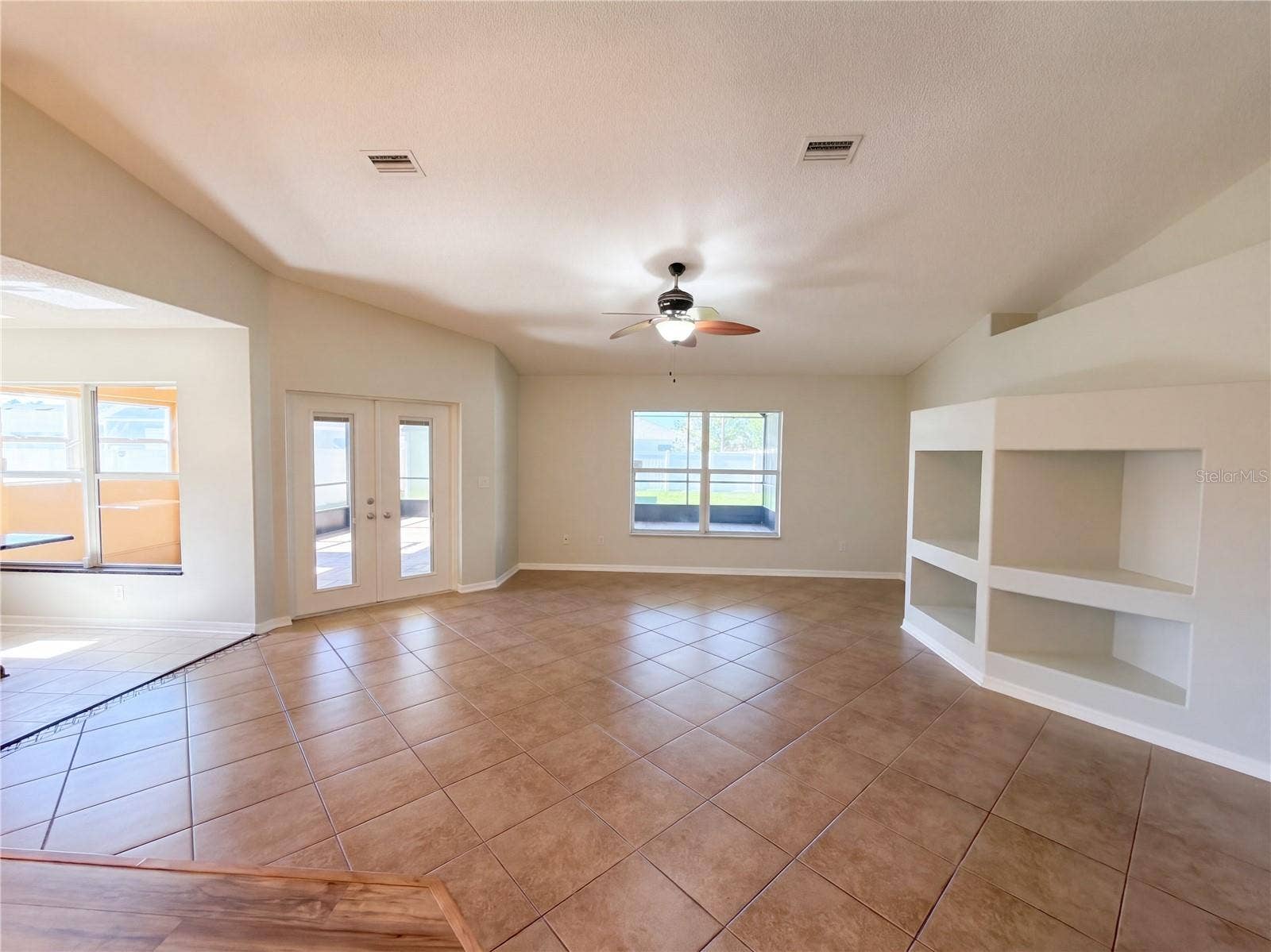 22 FIRETHORN LANE, Palm Coast, FL 32137 22 FIRETHORN LANE, Palm Coast, FL 32137