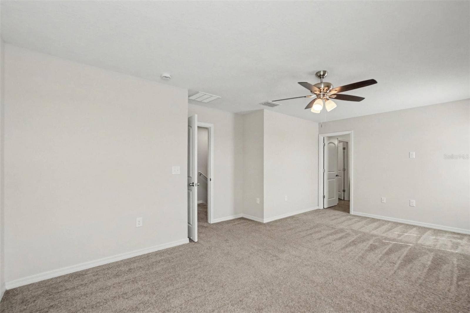 10420 LAGUNA PLAINS DRIVE, Riverview, FL 33578 10420 LAGUNA PLAINS DRIVE, Riverview, FL 33578