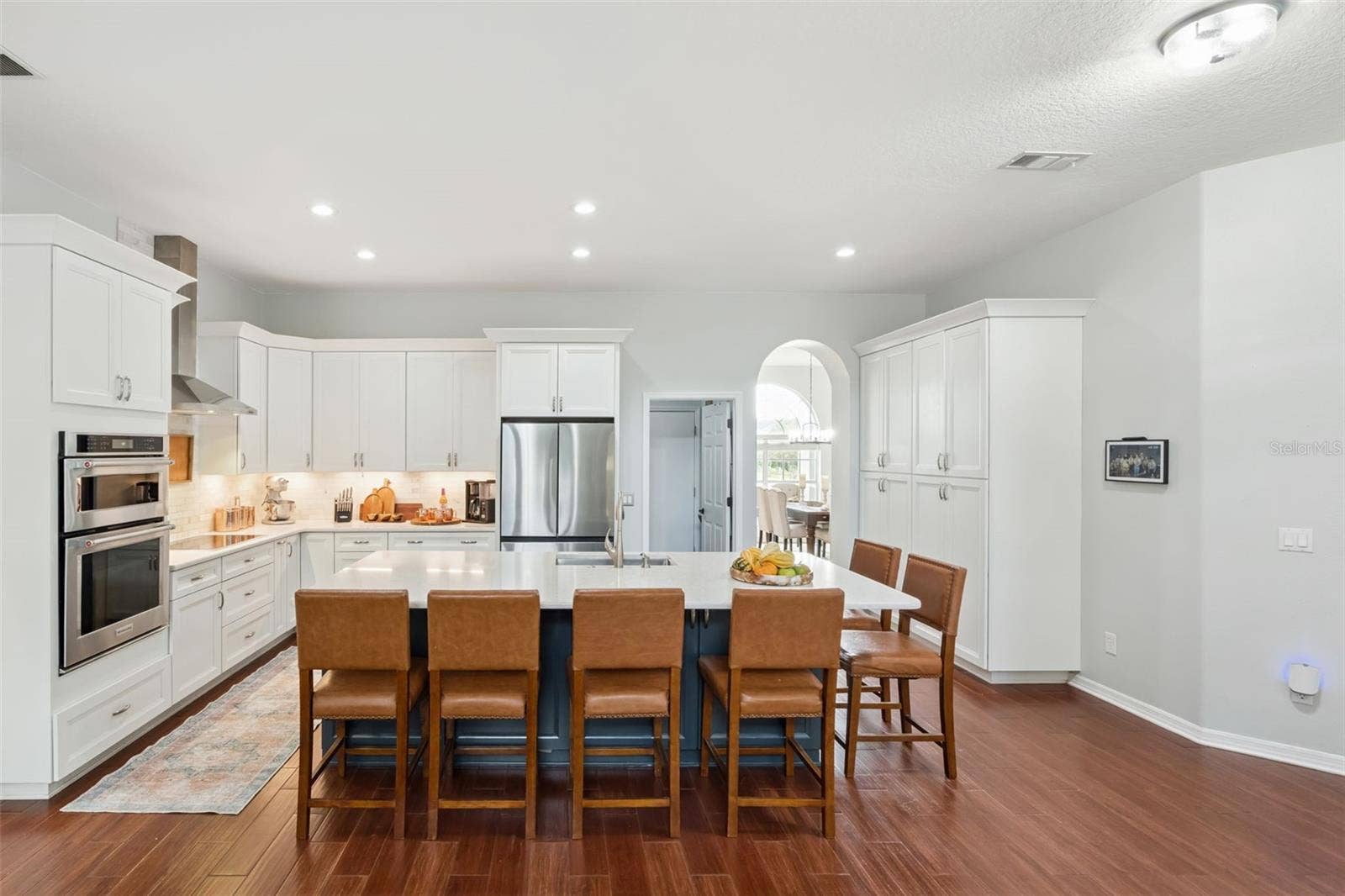 2201 WESTBOURNE DRIVE, Oviedo, FL 32765 2201 WESTBOURNE DRIVE, Oviedo, FL 32765