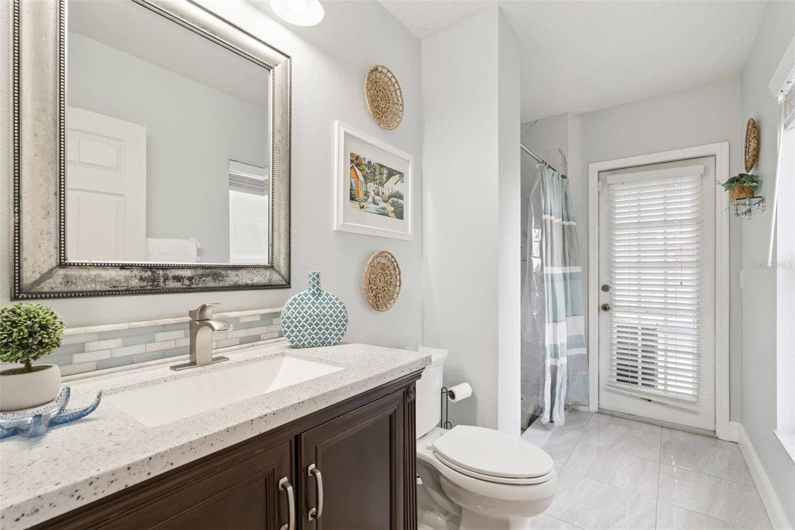 2201 WESTBOURNE DRIVE, Oviedo, FL 32765 2201 WESTBOURNE DRIVE, Oviedo, FL 32765